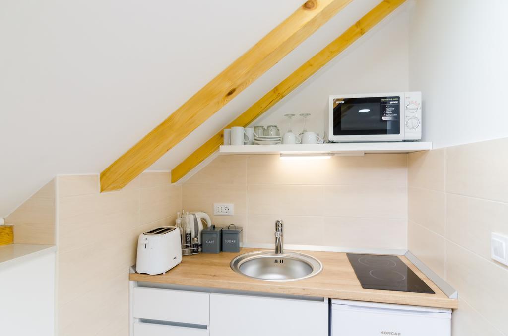 Shining Star Apartment *