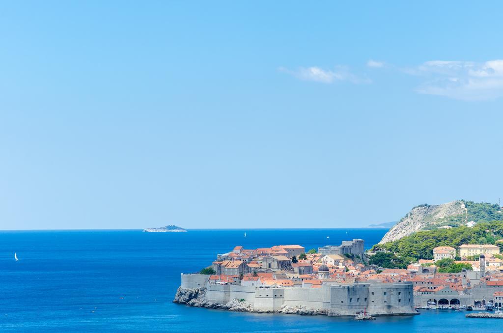 Shining Star Dubrovník