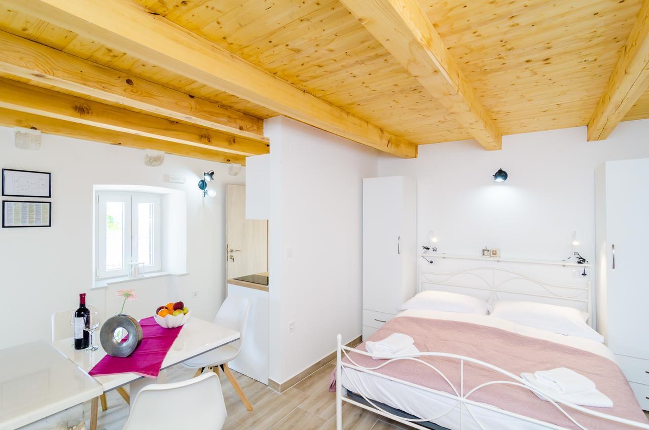 Shining Star Apartment