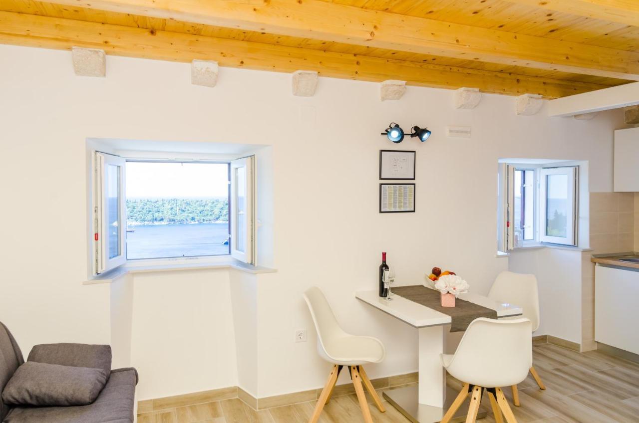 Shining Star Apartment *