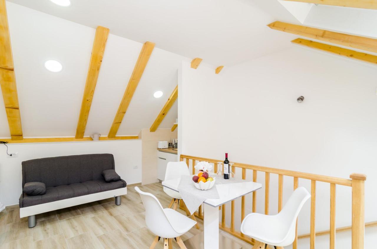 Apartment Shining Star
